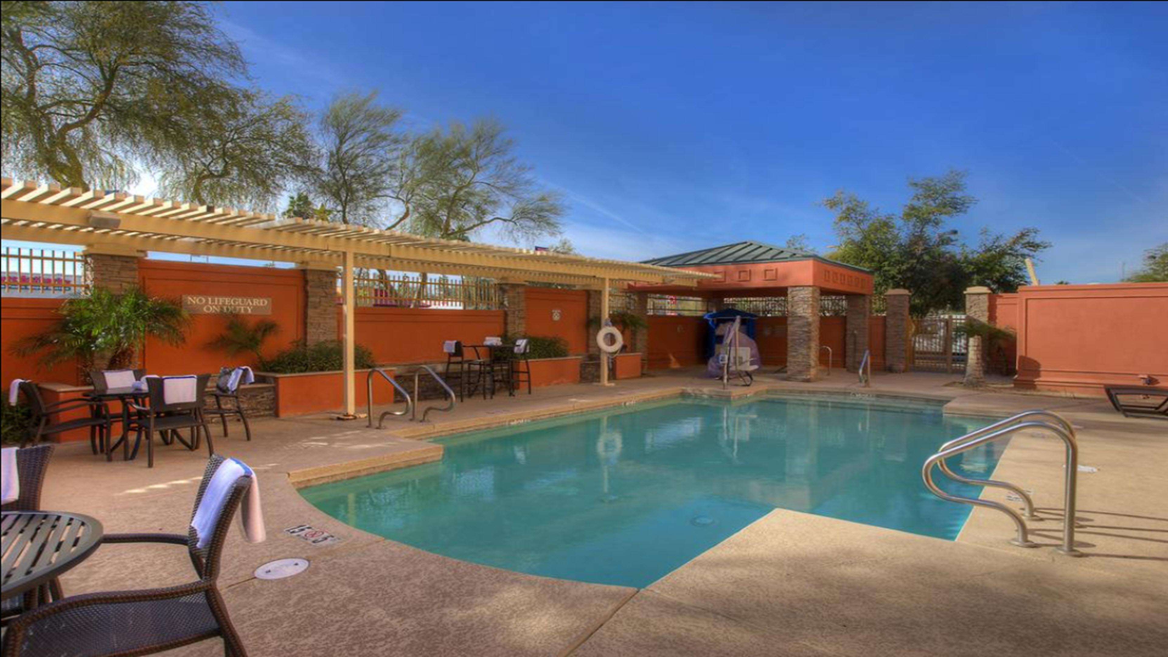 Holiday Inn Express Hotel & Suites Tempe By Ihg Esterno foto