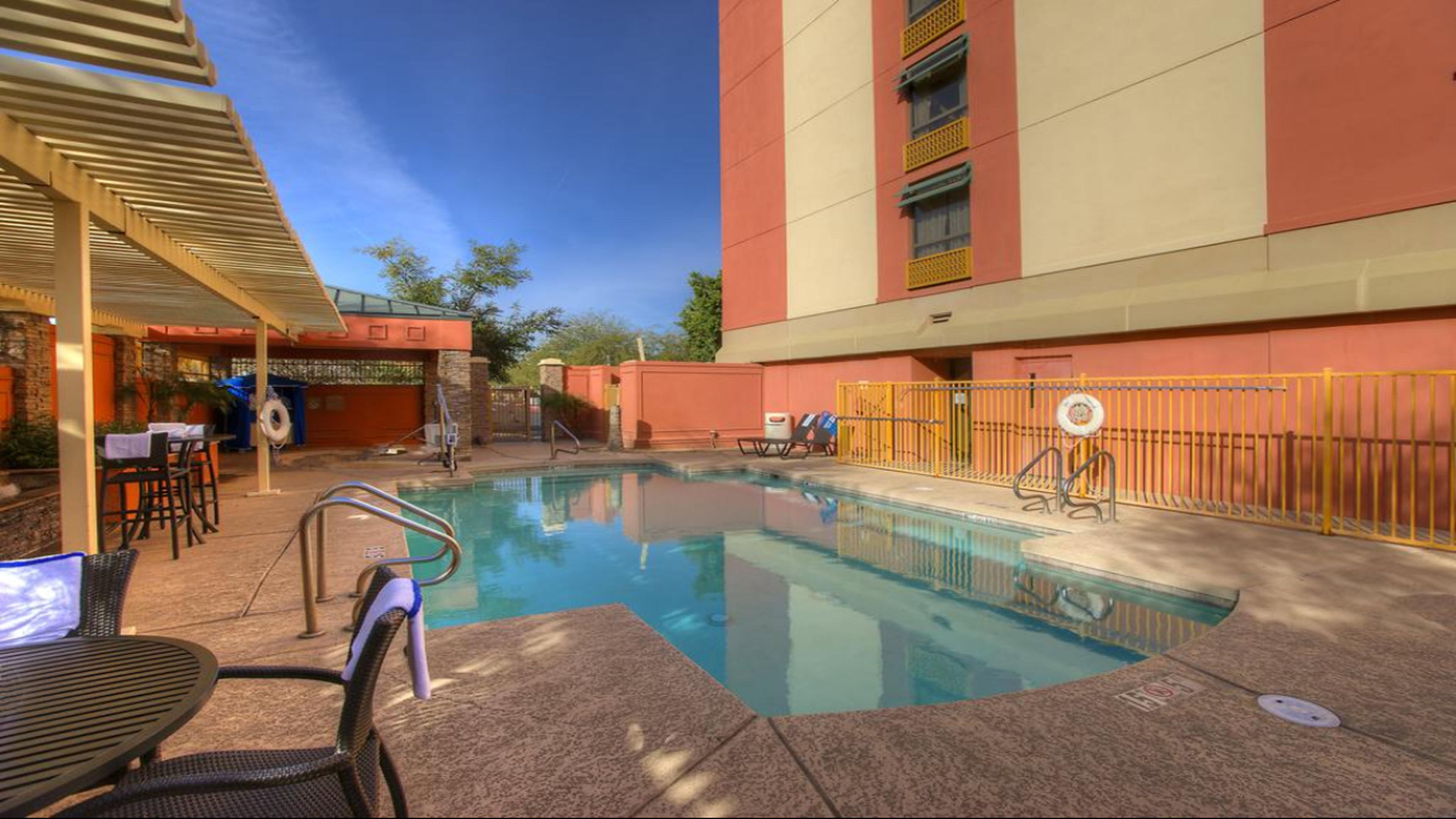 Holiday Inn Express Hotel & Suites Tempe By Ihg Esterno foto