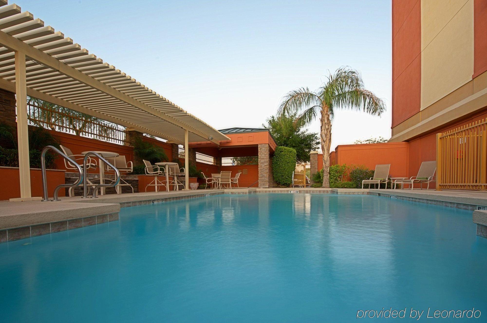 Holiday Inn Express Hotel & Suites Tempe By Ihg Esterno foto